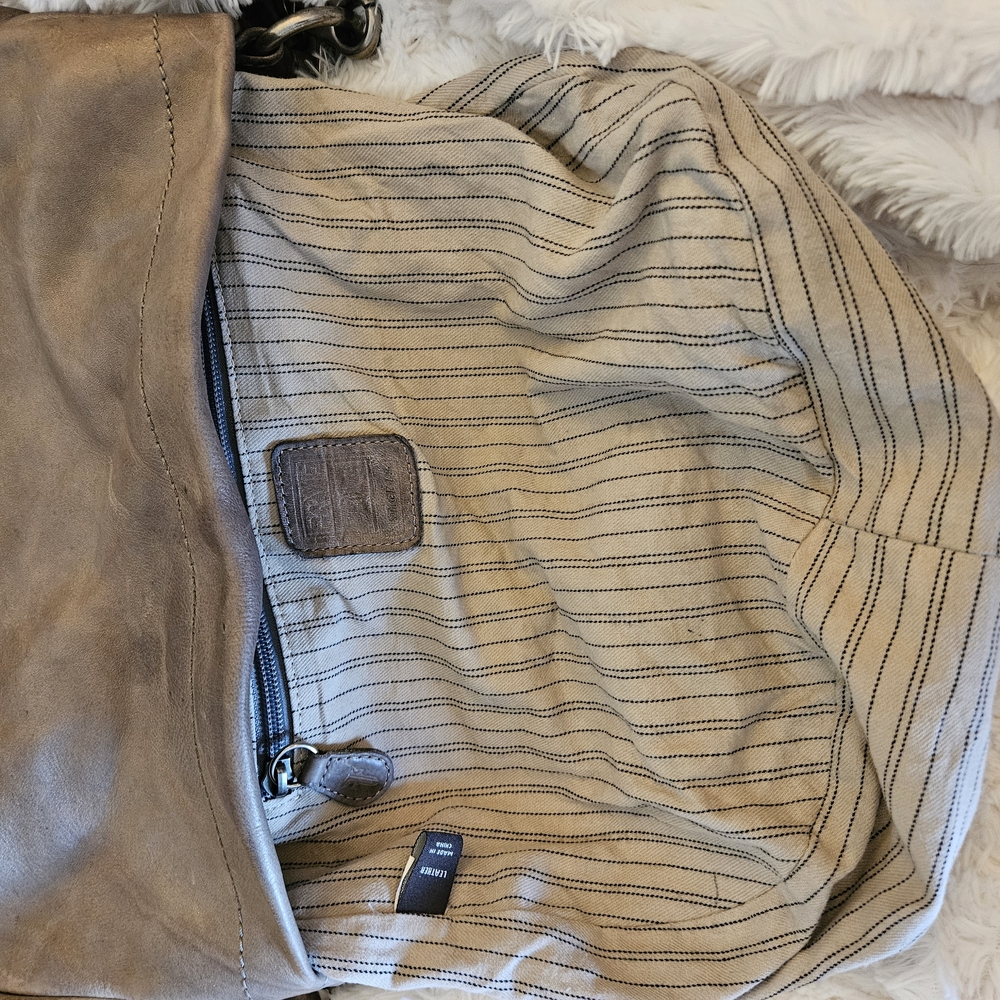 ✨️FRYE Hobo Whipstitch Large Crossbody Bag - Picture 10 of 11